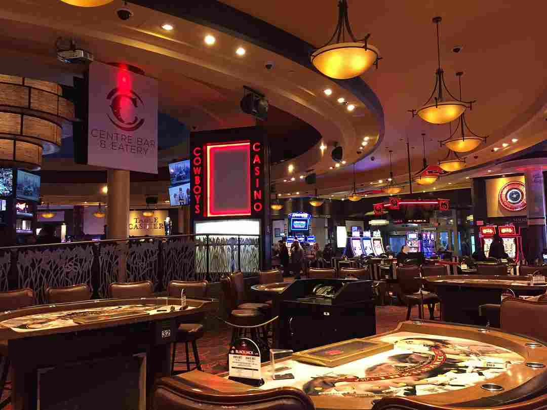 Moc Bai Casino Hotel với trang trí lộng lẫy 